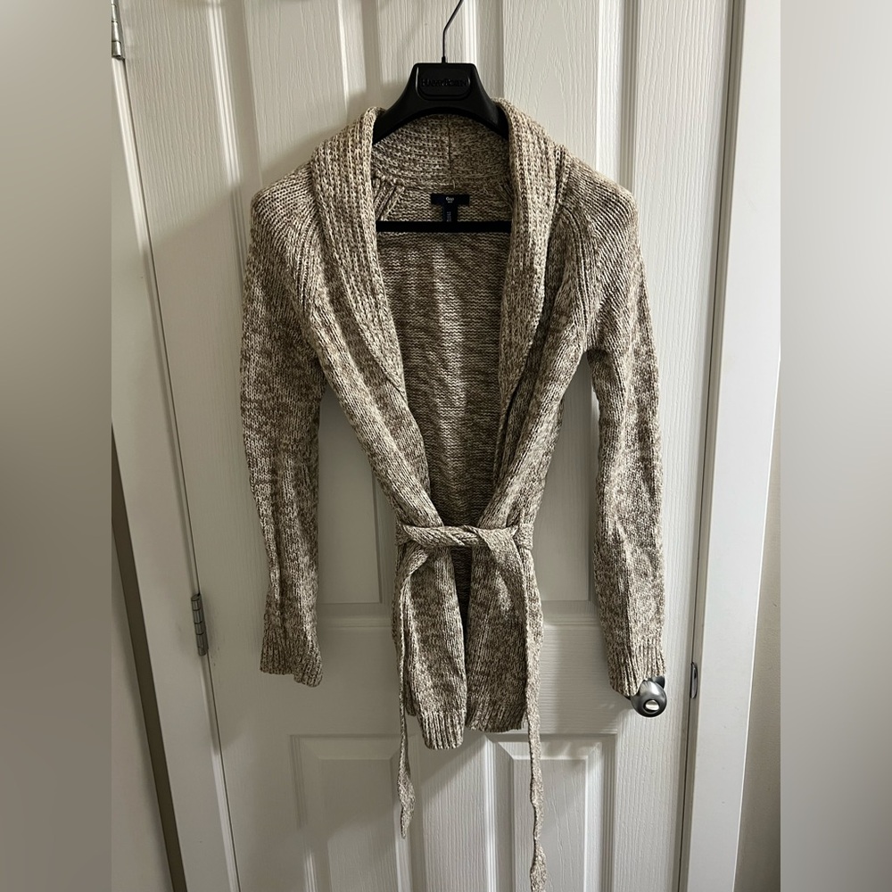 GAP Women's Tan Knit Cardigan Sweater